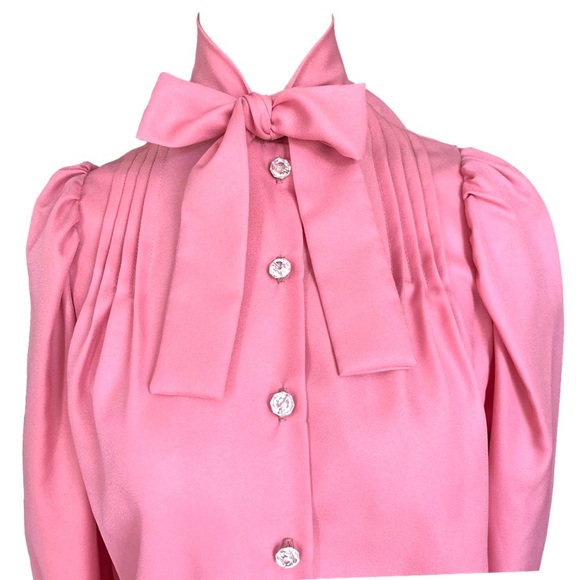 Vintage 70s peach pink bow button up long sleeve pleated secretary blouse - Picture 2 of 10